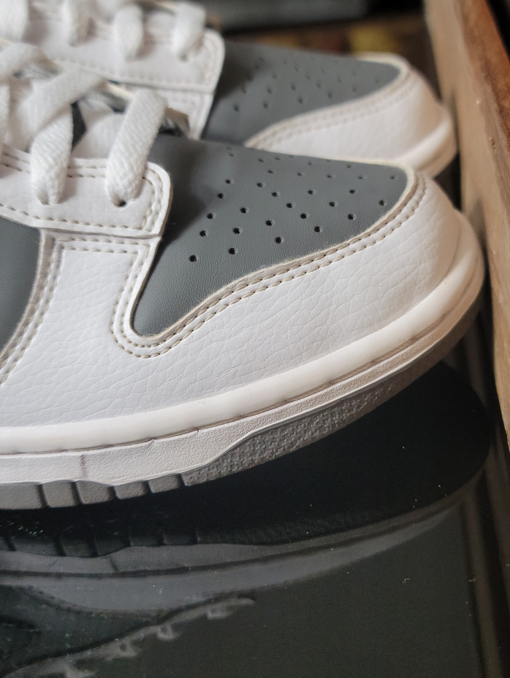 Nike Dunk Low "Light Smoke Grey" Wmns 8 Same Day Shipping - Picture 12 of 14